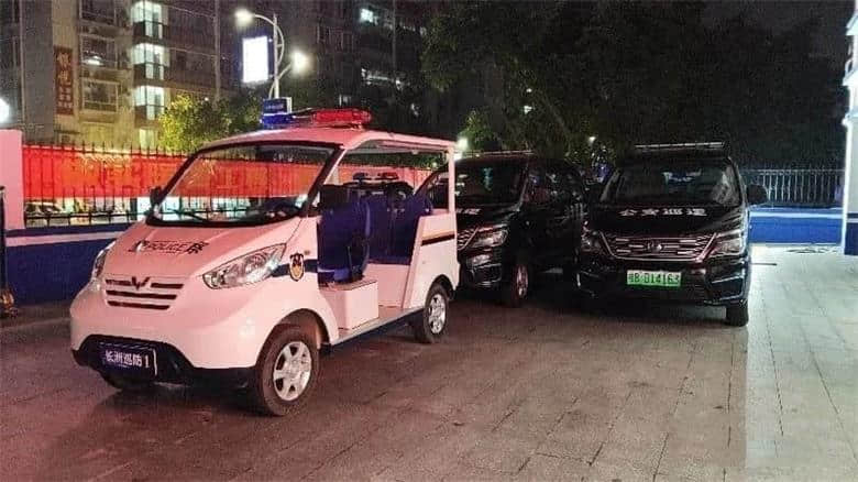 五座开放式电动巡逻车