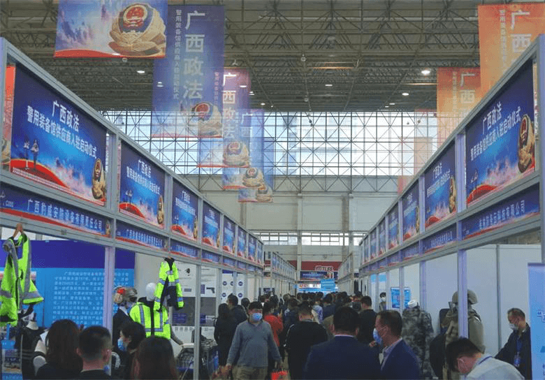 公用专用巡逻车