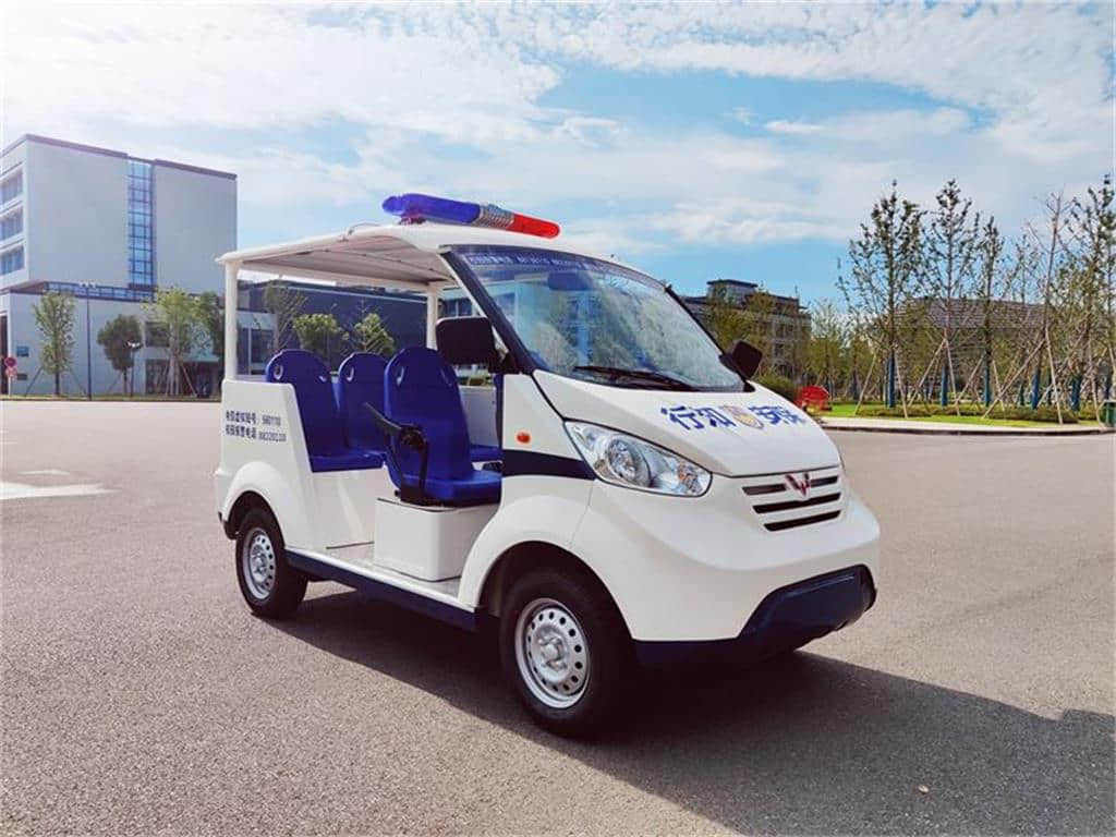 电动巡逻车厂家哪家好  电动巡逻车上的法宝-五菱