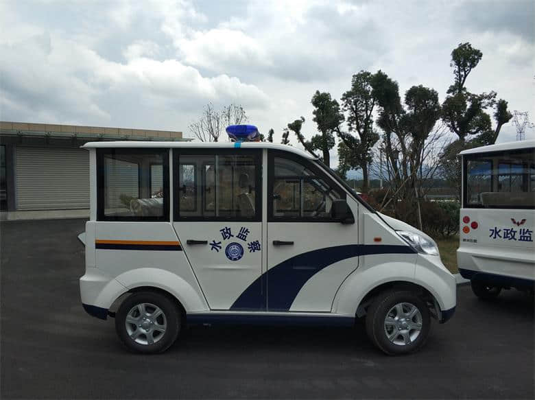 电动巡逻车如何充电 我猜你肯定不知道正确的充电步骤-五菱