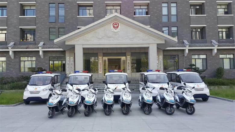 电动巡逻车多少钱一辆  原来电动巡逻车的好处这么多-五菱