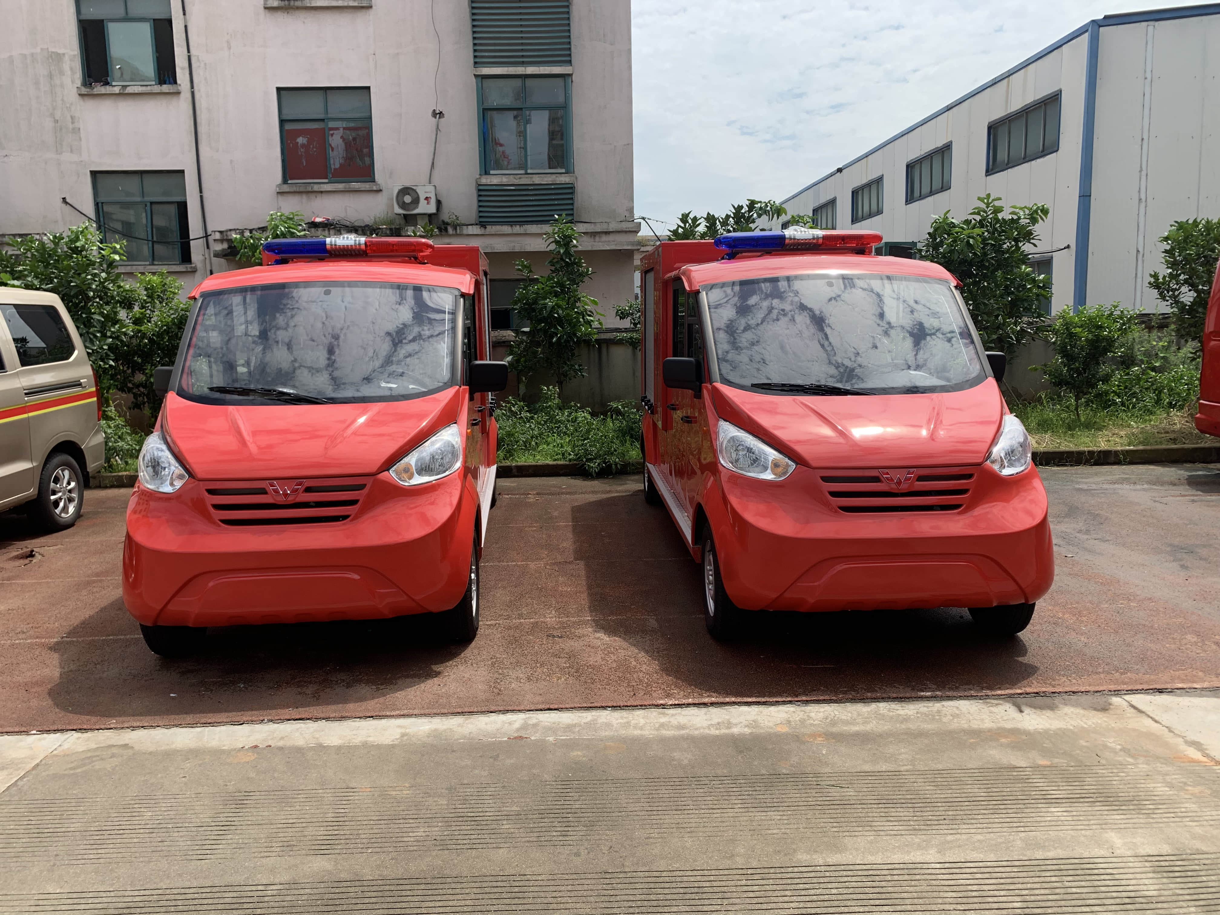 微型电动消防车的价格-小小电动消防车，助力新农村建设-五菱