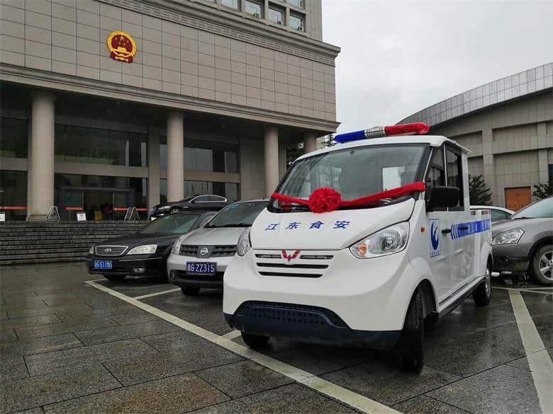 一辆合格电动巡逻车有多难选—2年质保[五菱]