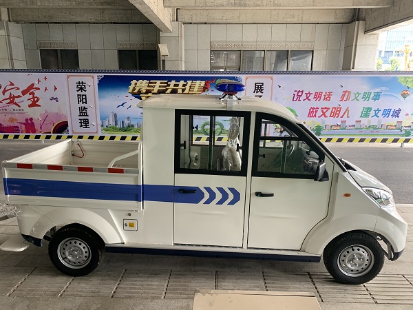 电动巡逻车