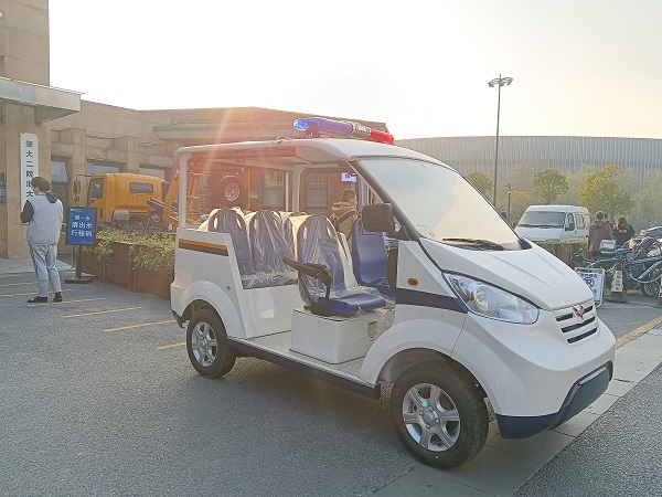 电动巡逻车厂家哪家好-城管蜀黍为你静夜守护[五菱]