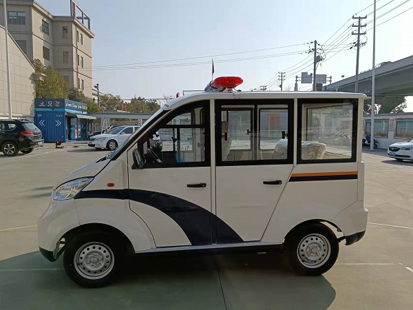 四轮电动车报价多少-守护平静的日常[五菱]