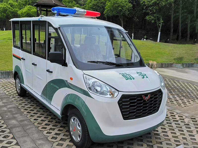 8座巡逻车