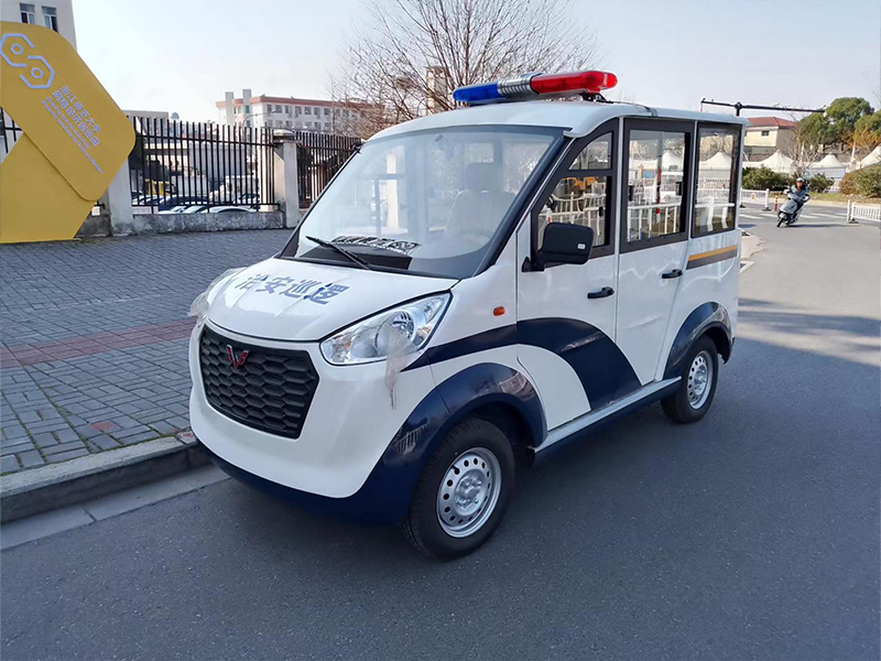 封闭电动巡逻车